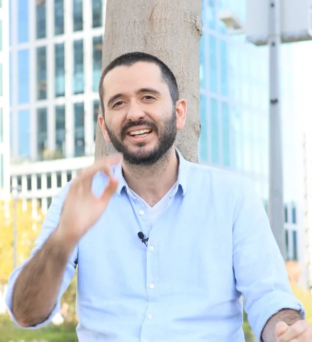 סער חלק, מעביר את הסדנה